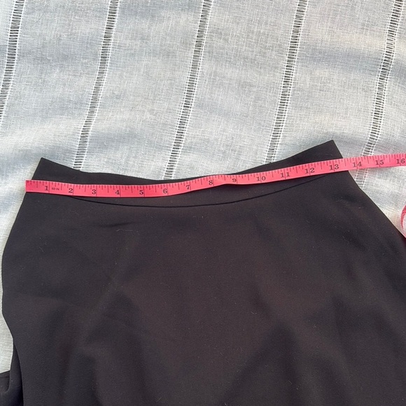 Express Black Skater Mini Skirt for Casual Wear - Picture 5 of 10